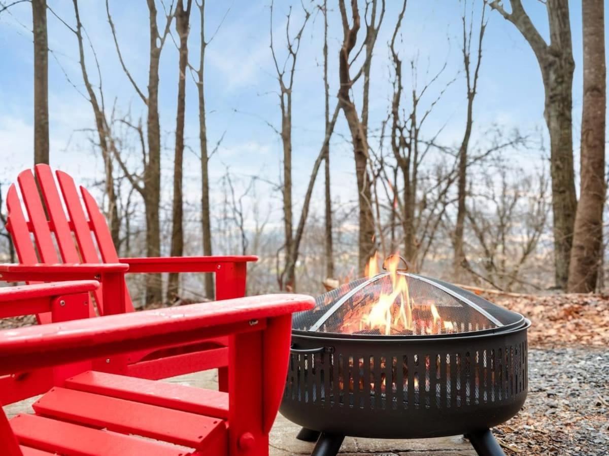 Modern Mountain Cottage W Hot Tub, Fire Pit, Wifi Inwood Buitenkant foto
